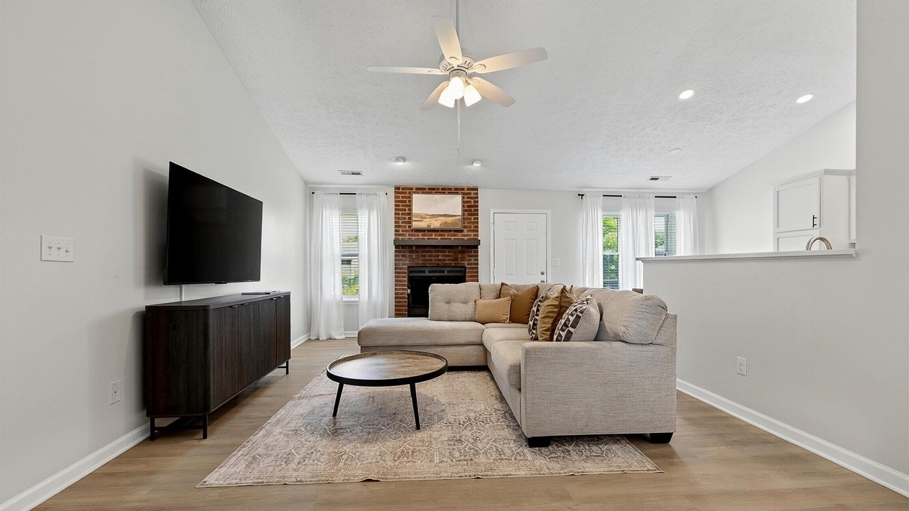 Photo of Livingroom in Maxwell