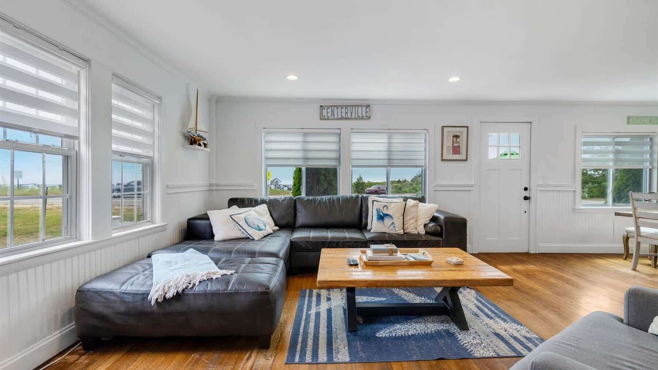 Photo of Livingroom in Centerville