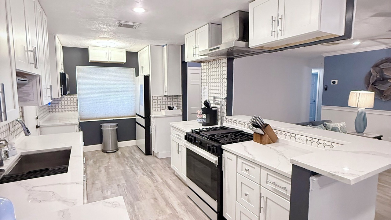 Photo of Kitchen in Goldenrod