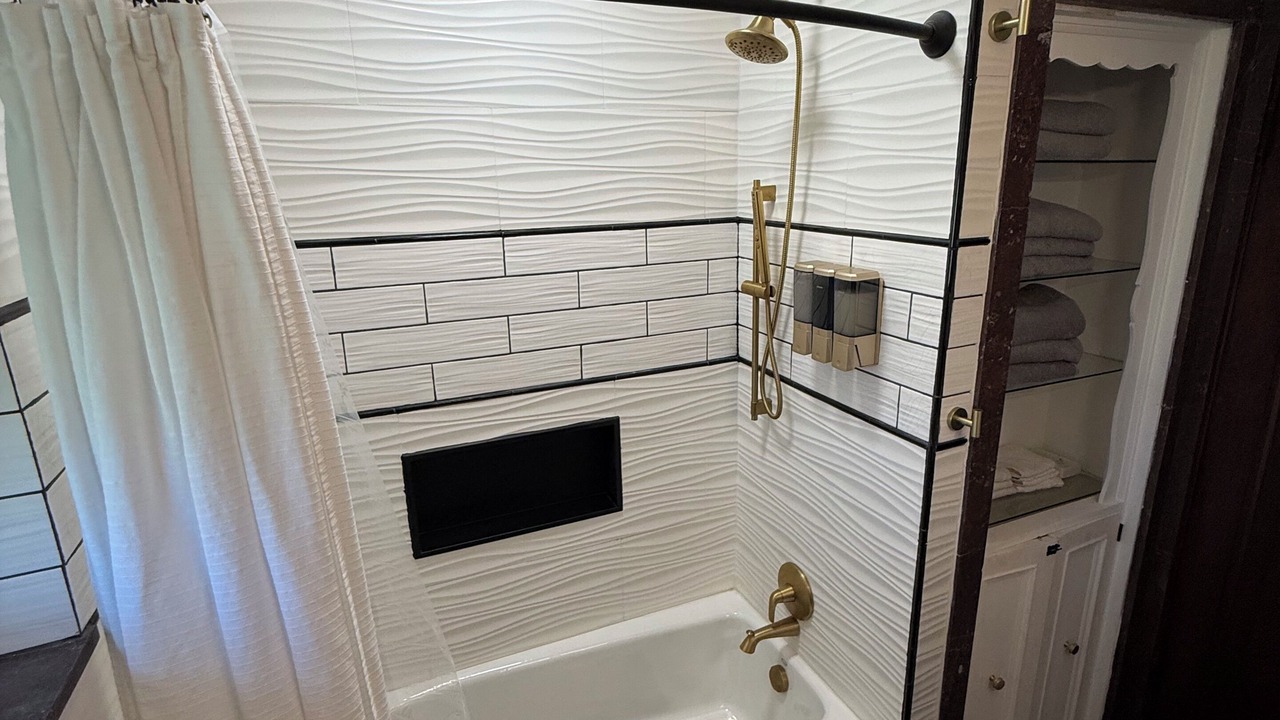 Photo of Bathroom in St. Louis