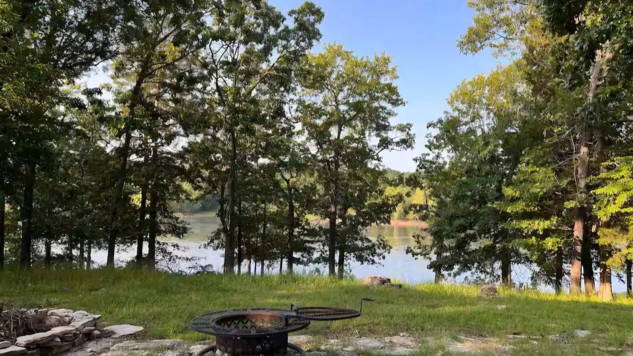 Photo of Outdoor in Arrow Point