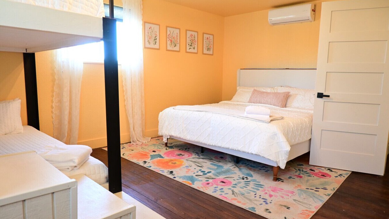 Photo of Bedroom in Spring Branch