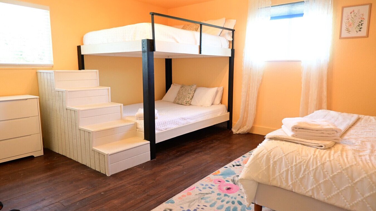 Photo of Bedroom in Spring Branch