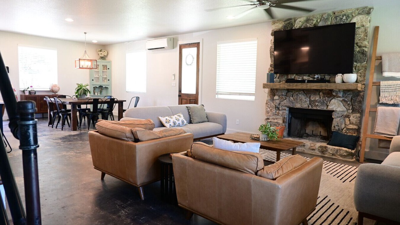 Photo of Livingroom in Spring Branch