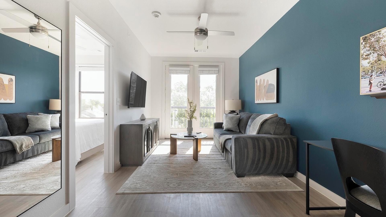 Photo of Livingroom in Sweetbriar
