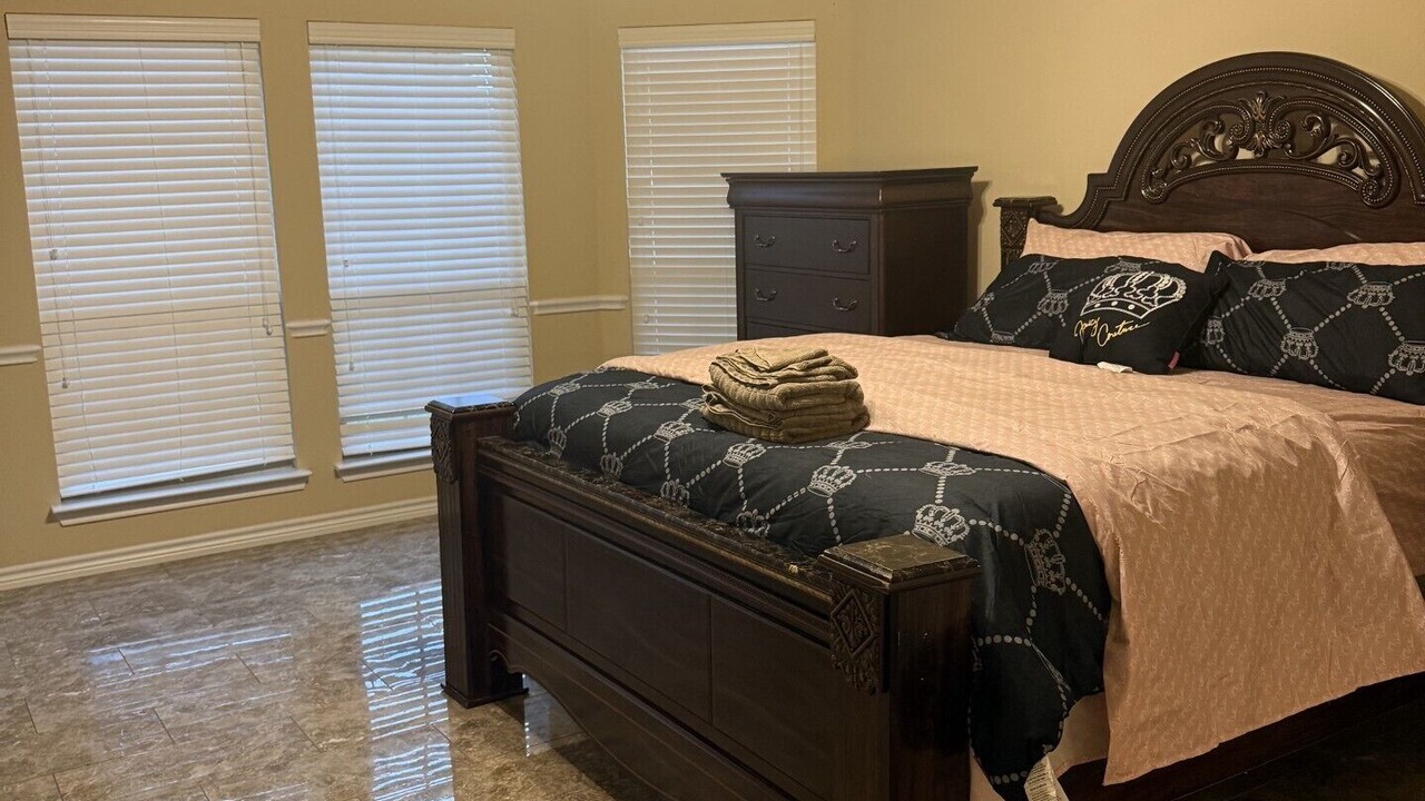 Photo of Bedroom in Tarrant County