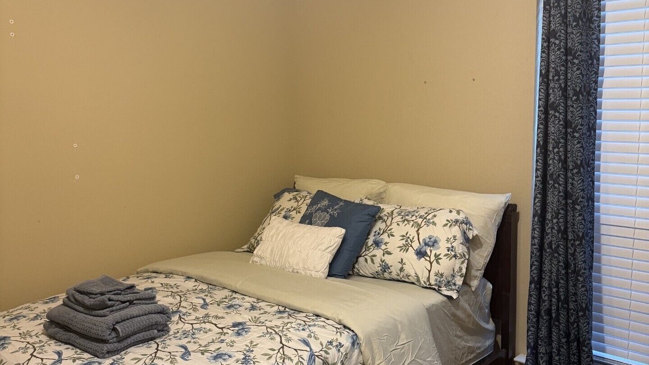 Photo of Bedroom in Tarrant County