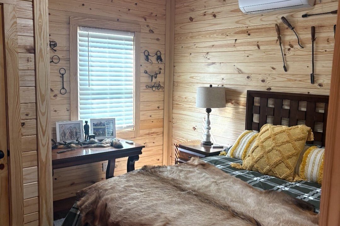 Photo of Bedroom in Glenwood