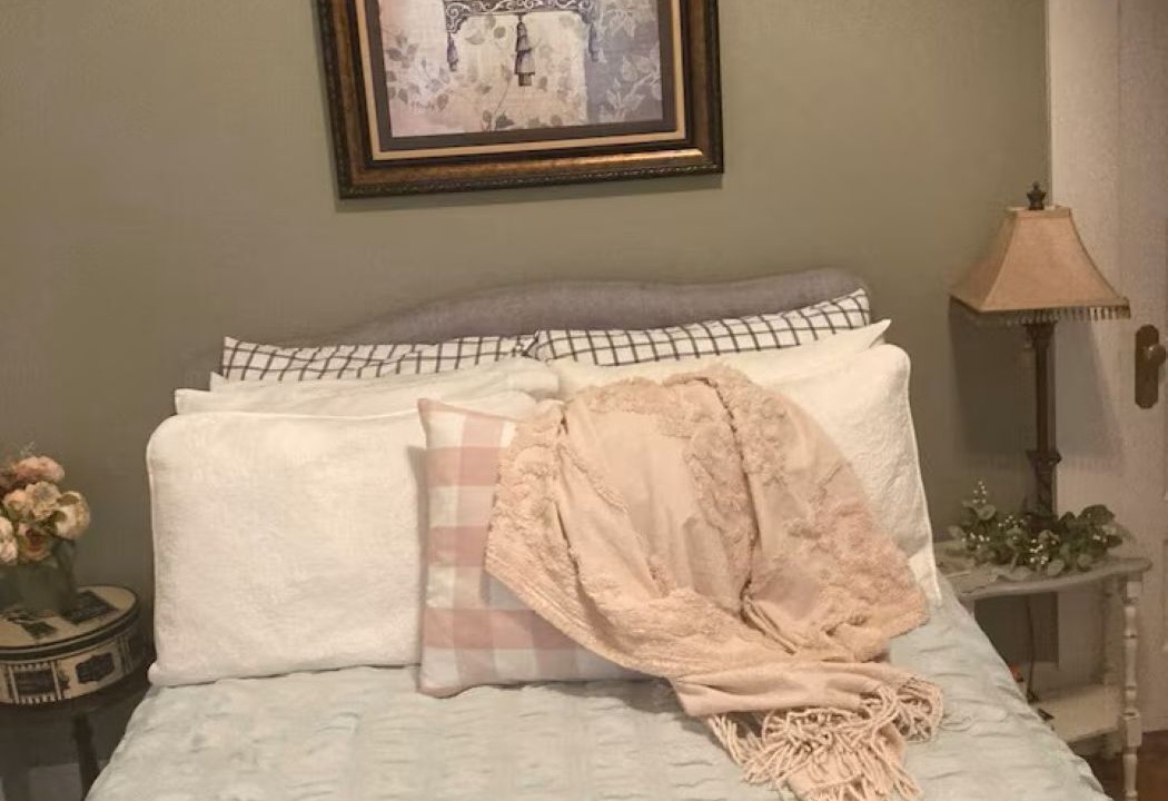 Photo of Bedroom in East Natchitoches