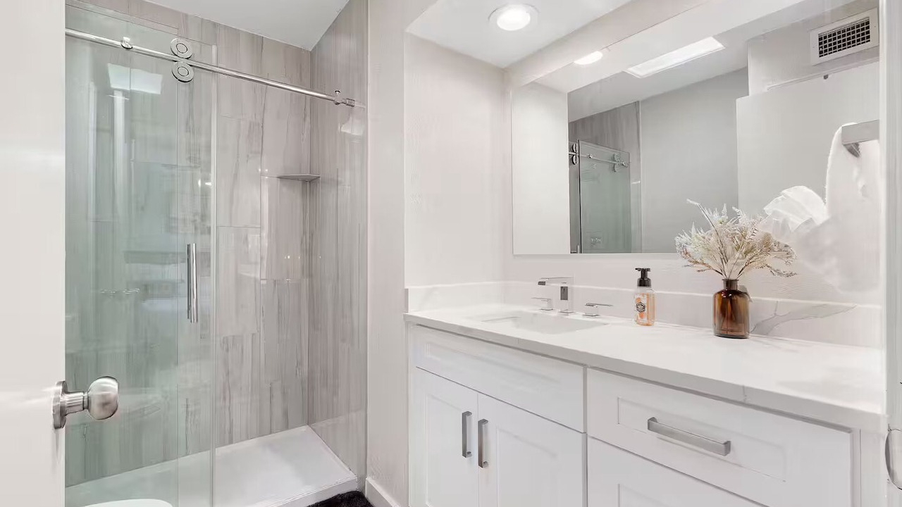 Photo of Bathroom in Universal City