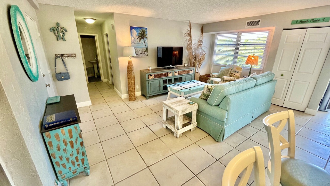 Photo of Livingroom in Pinellas Point