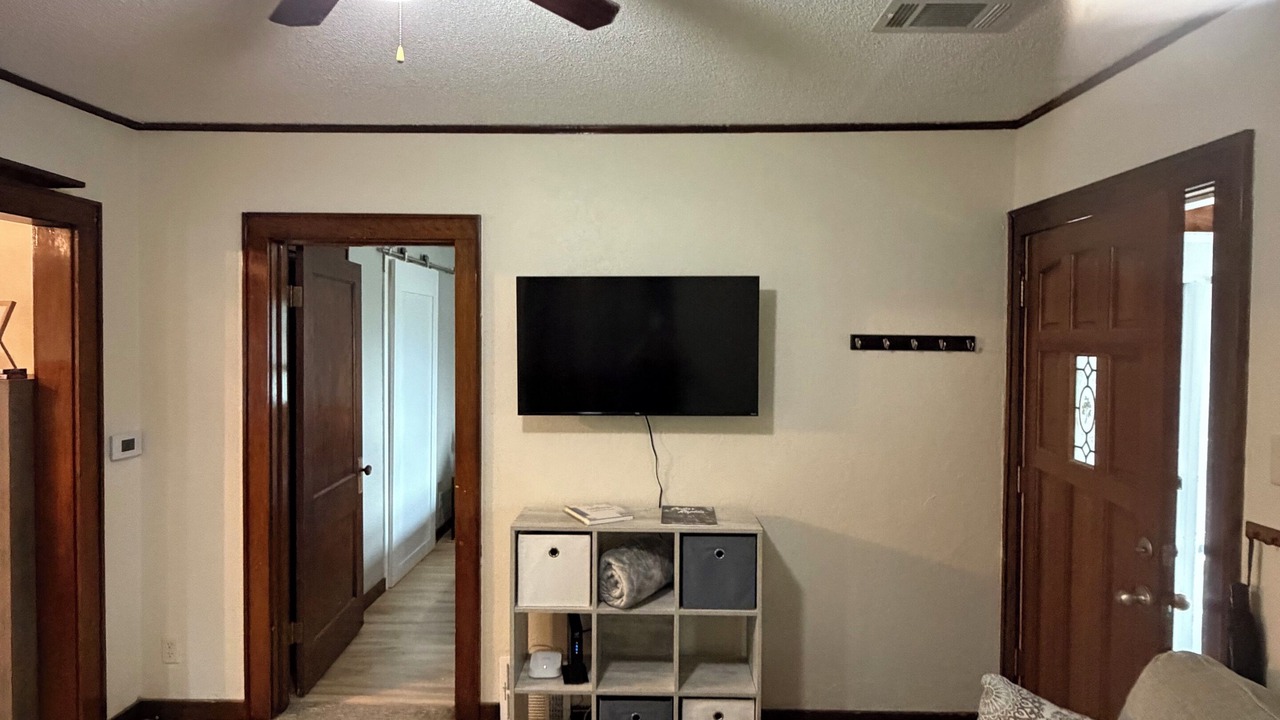 Photo of Livingroom in Cedar Rapids - Iowa City