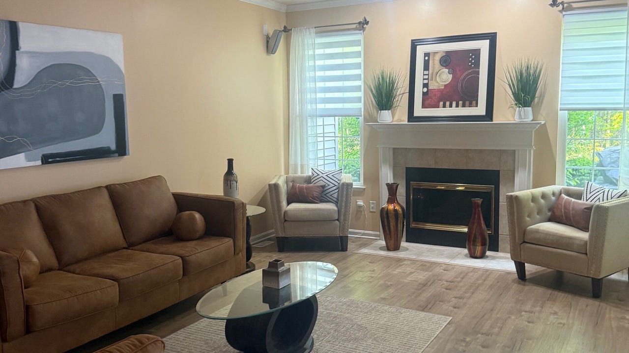 Photo of Livingroom in Westlake