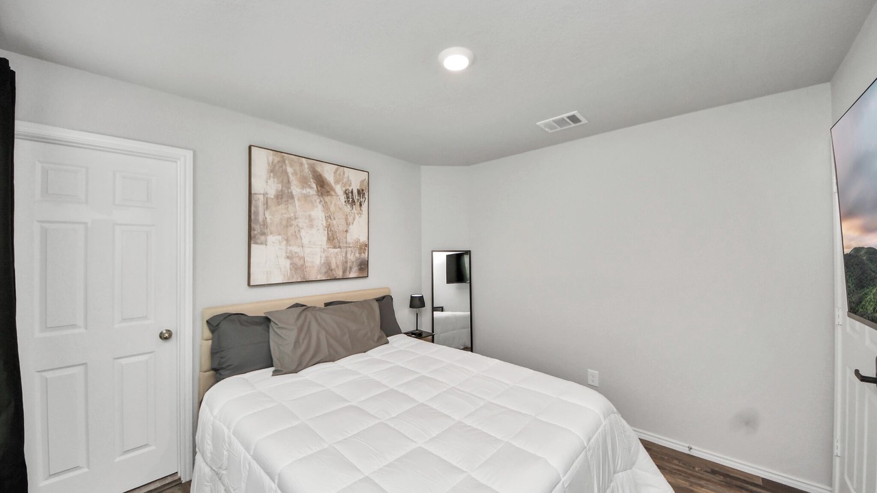 Photo of Bedroom in Northside