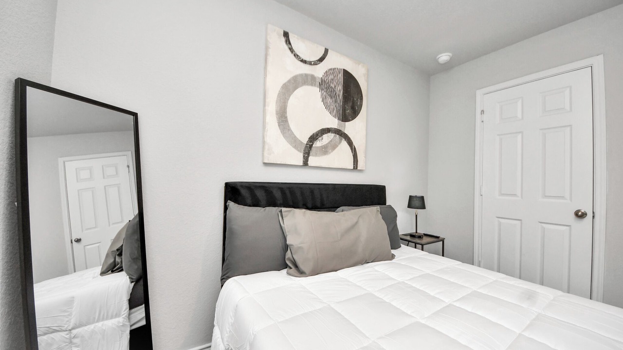 Photo of Bedroom in Northside