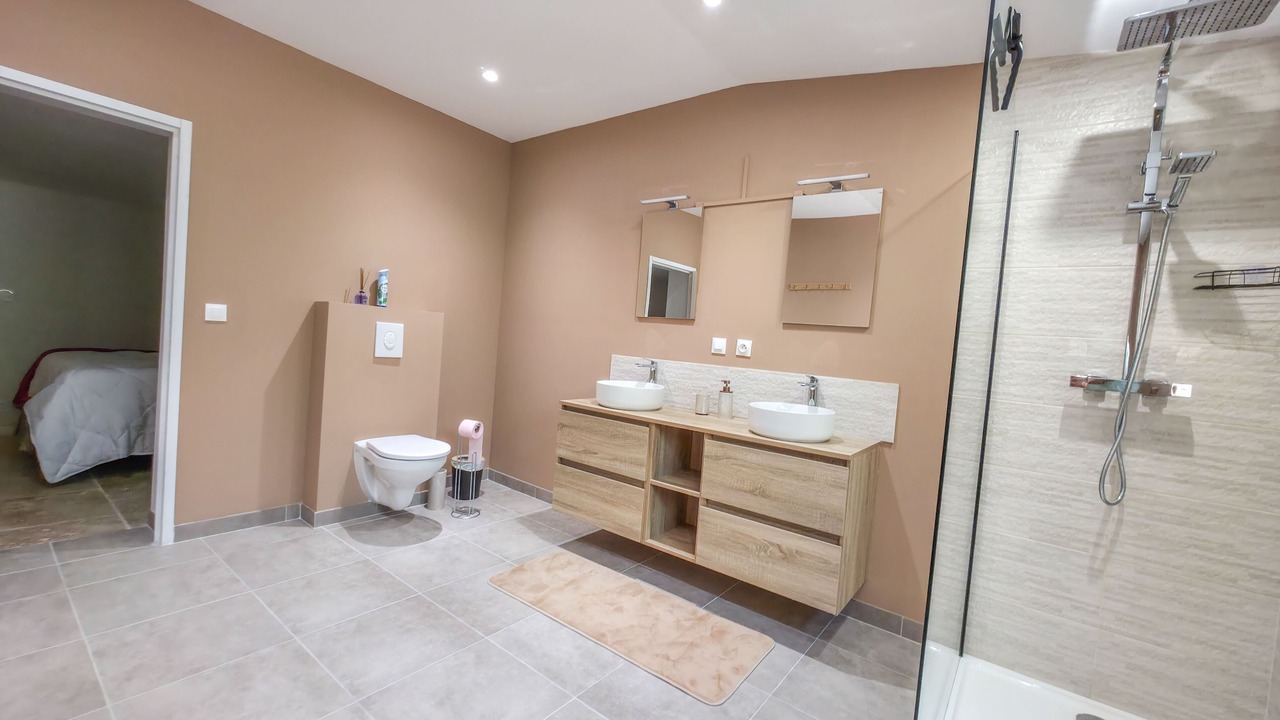 Photo of Bathroom in Saint-Andre-de-Roquepertuis