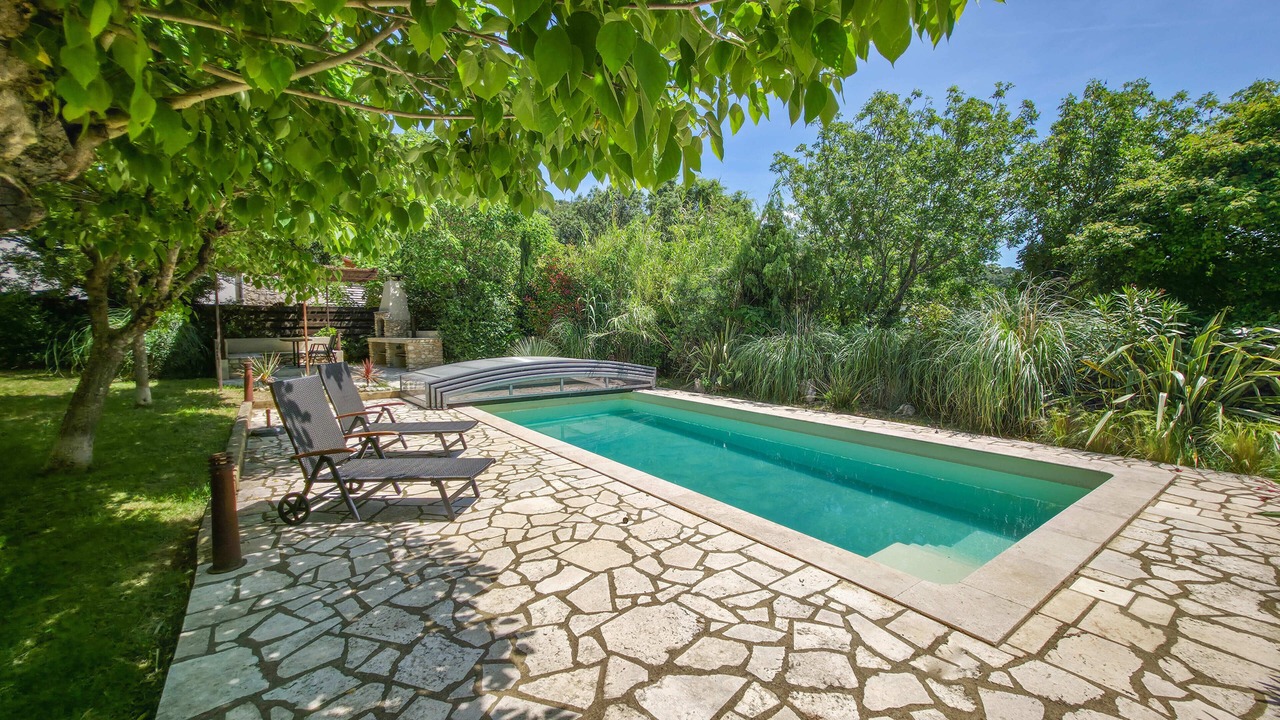Photo of Outdoor in Saint-Andre-de-Roquepertuis