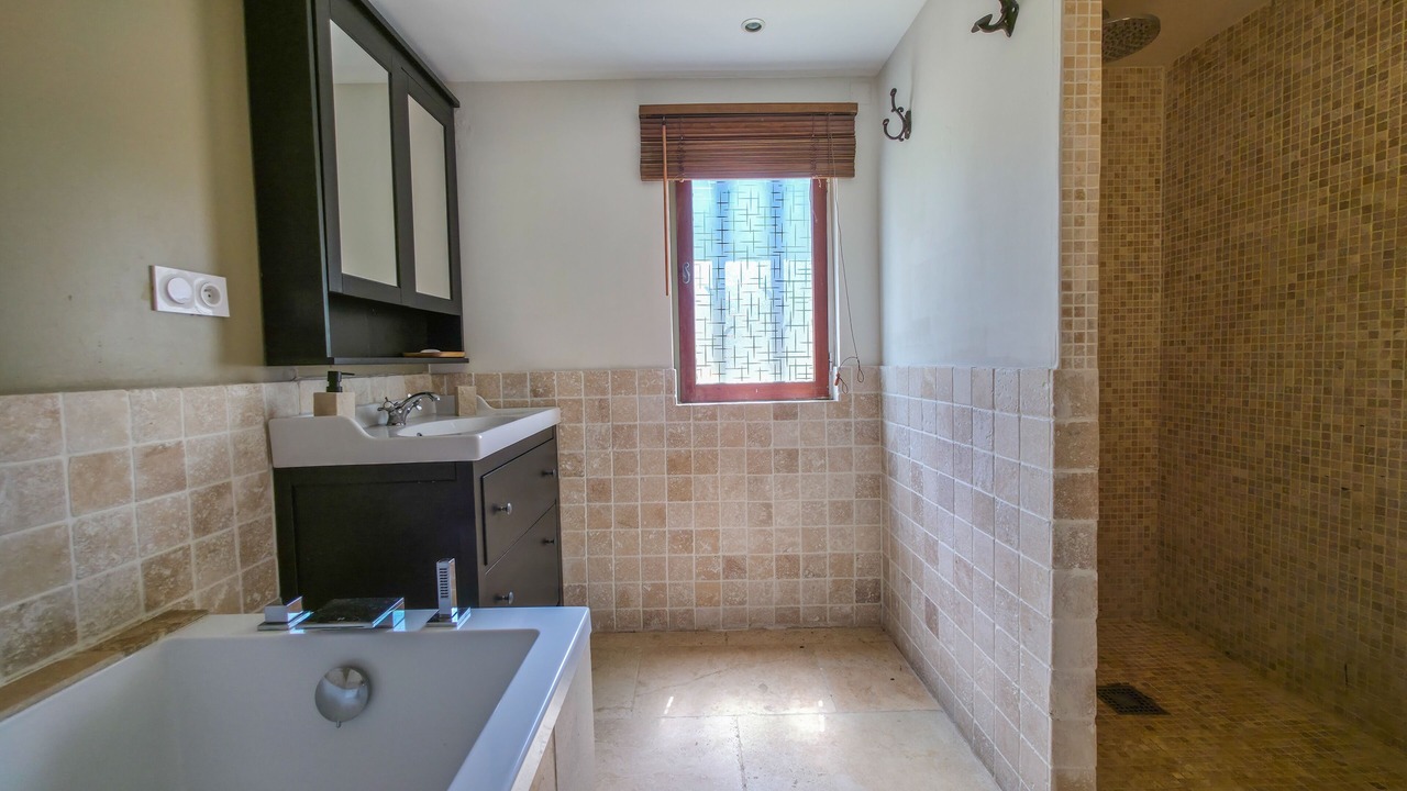 Photo of Bathroom in Saint-Andre-de-Roquepertuis