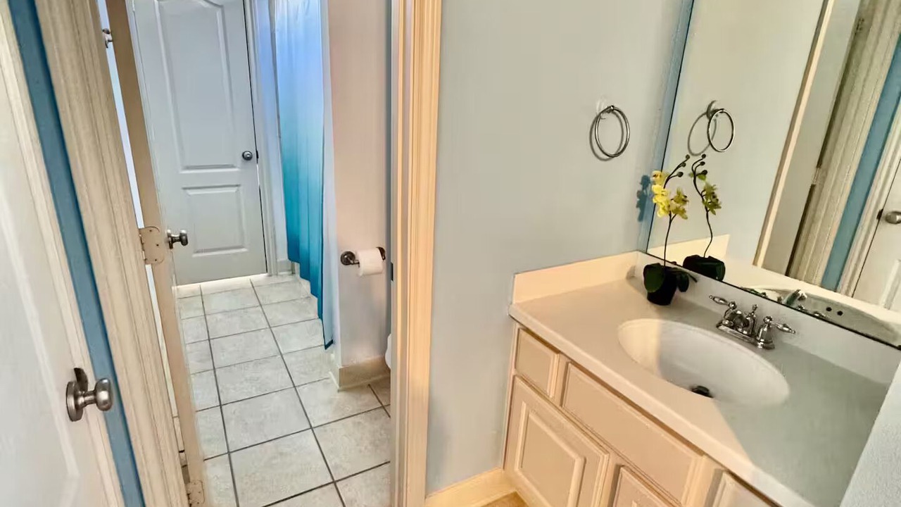 Photo of Bathroom in Clodine