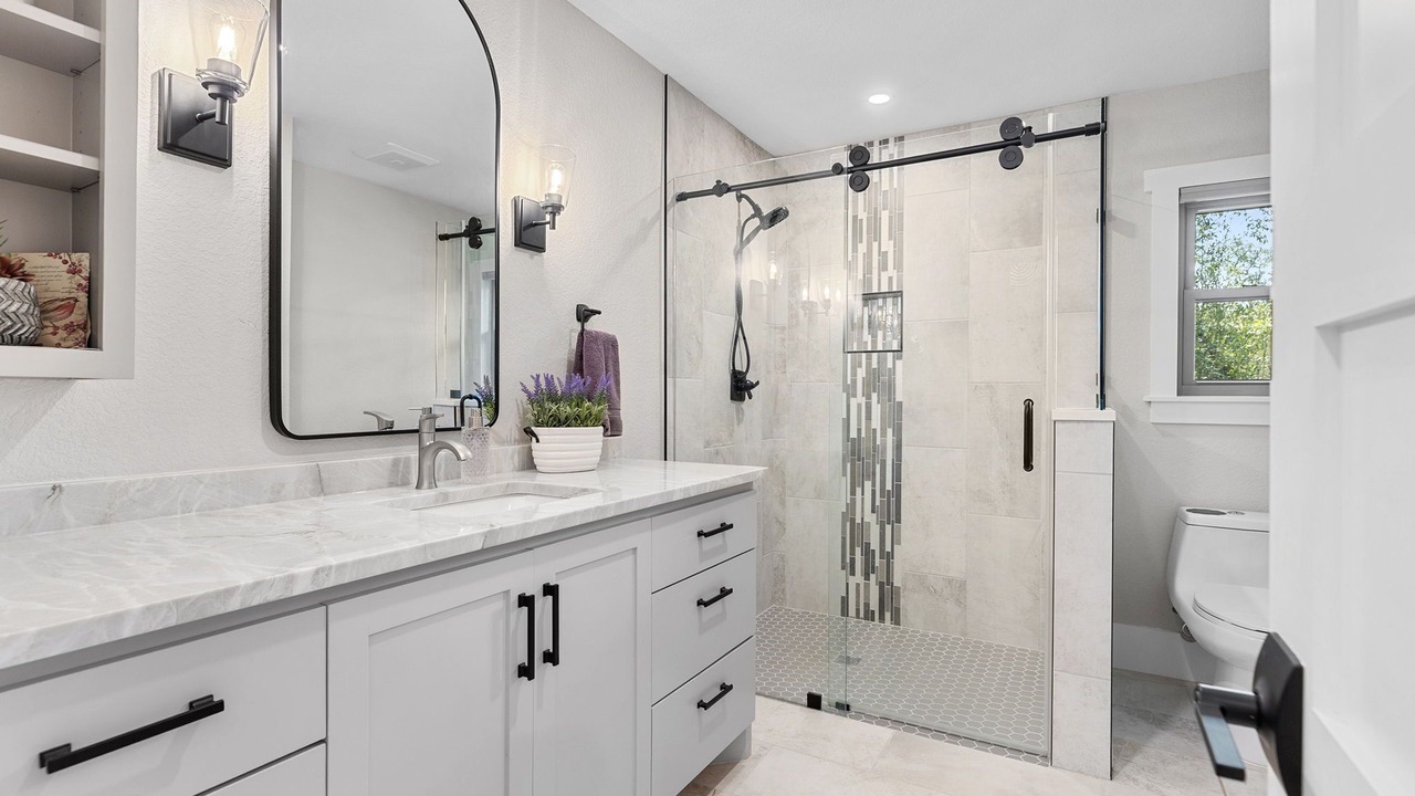 Photo of Bathroom in Brushy Creek