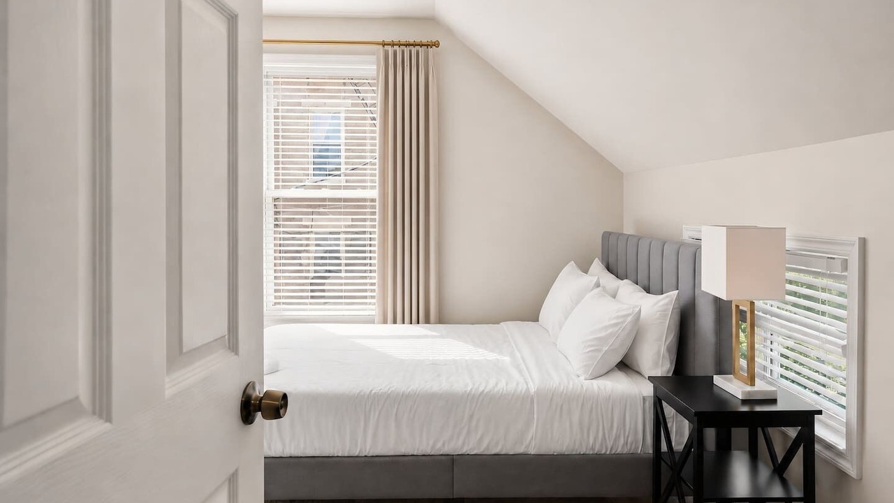 Photo of Bedroom in Corryville