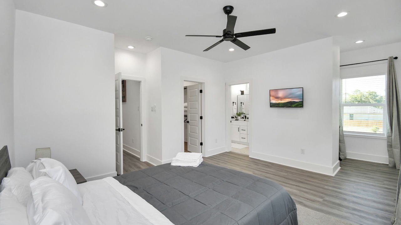 Photo of Bedroom in Northside