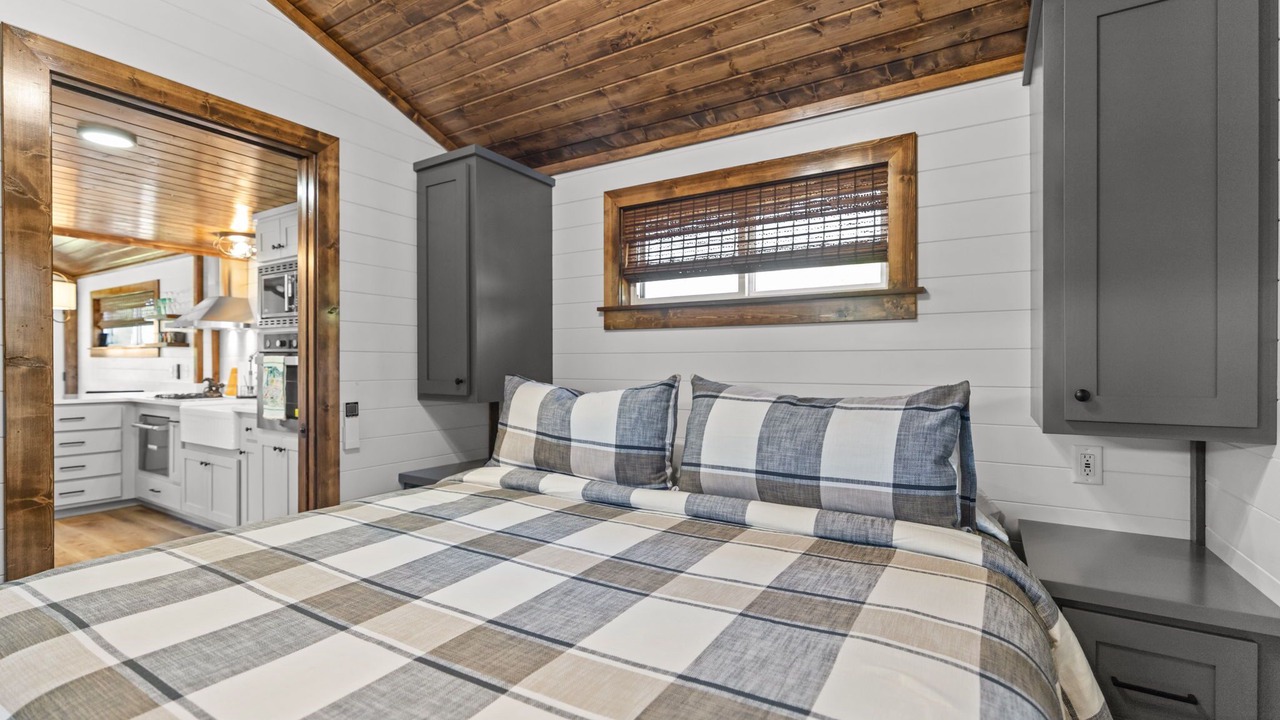 Photo of Bedroom in Shelbyville