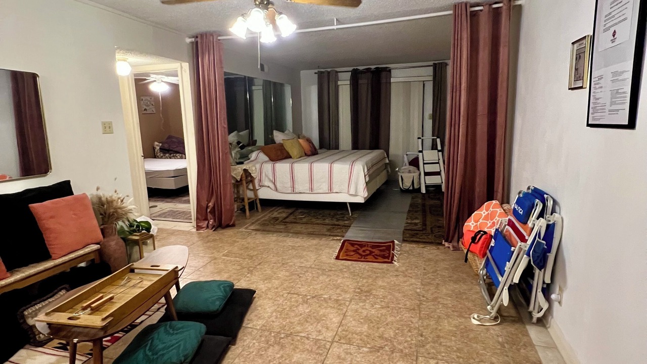 Photo of Bedroom in Northwest Los Angeles Heights