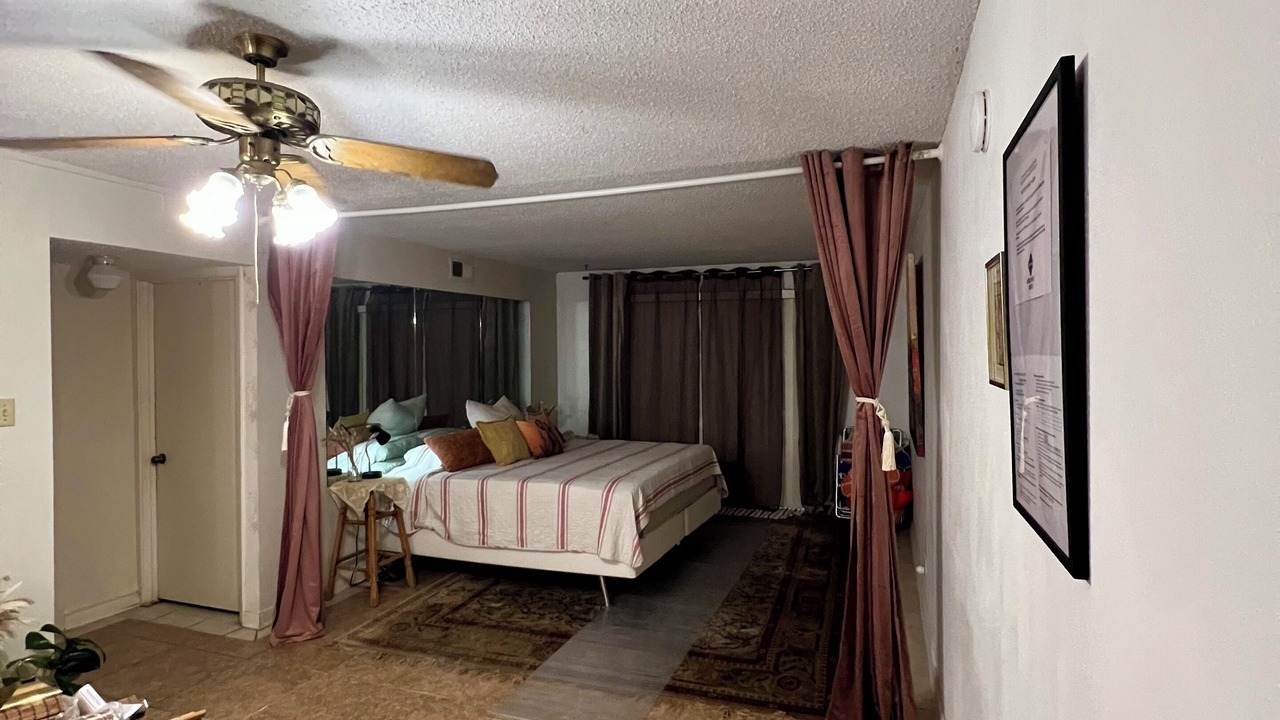 Photo of Bedroom in Northwest Los Angeles Heights