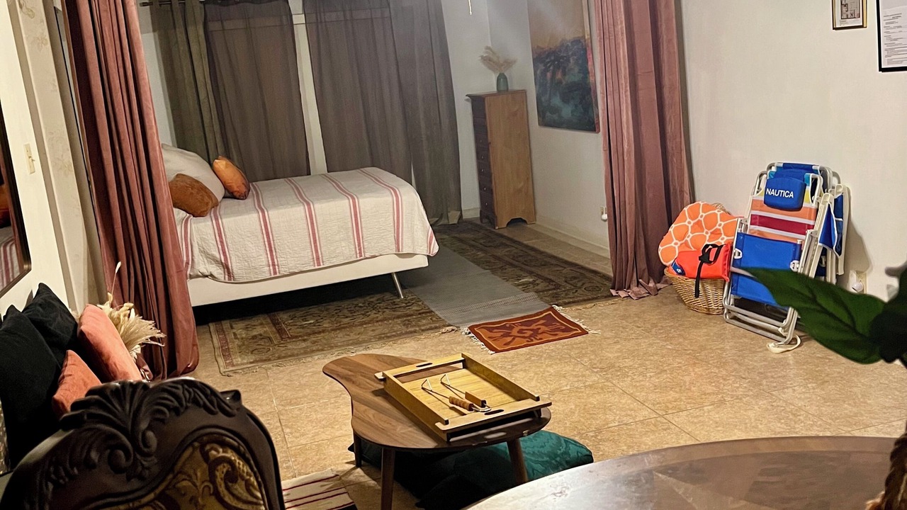 Photo of Bedroom in Northwest Los Angeles Heights