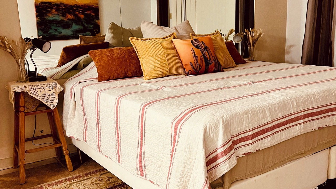 Photo of Bedroom in Northwest Los Angeles Heights