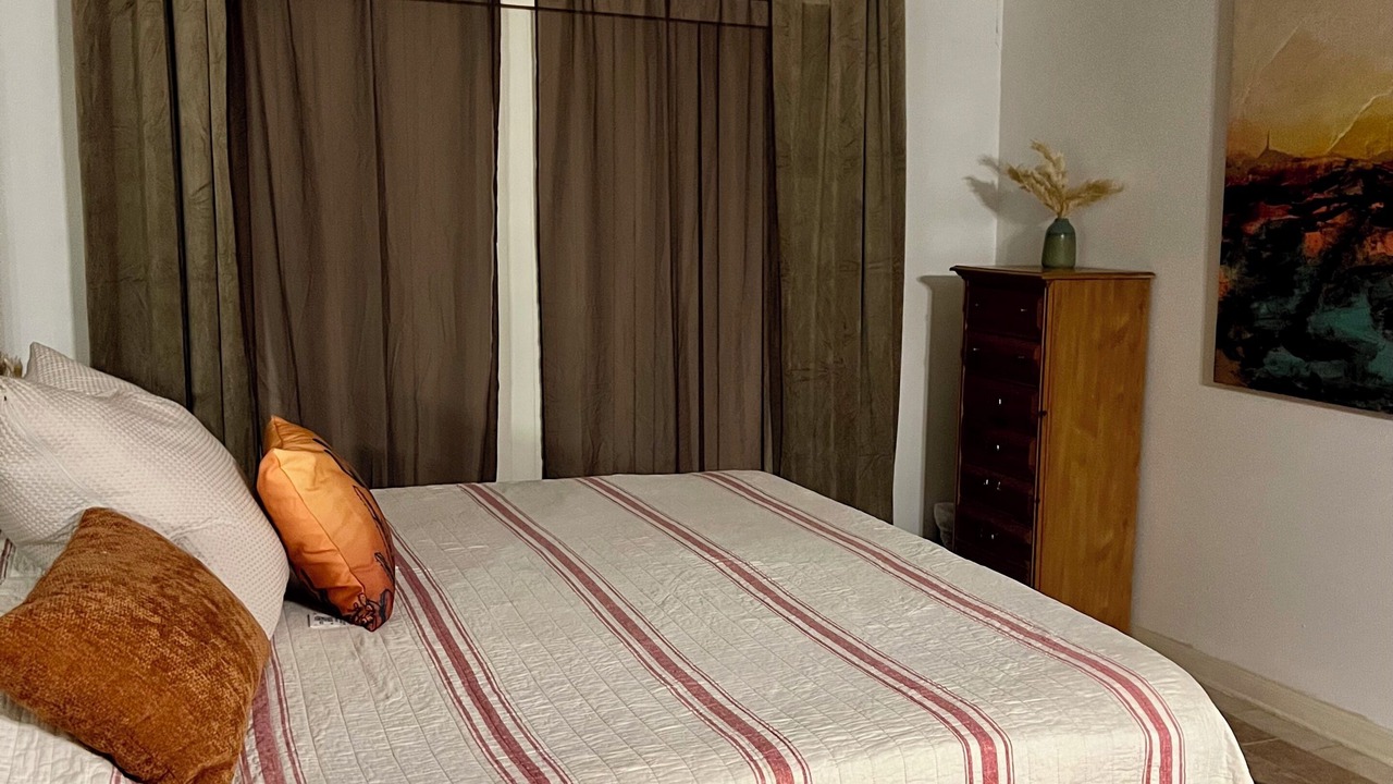 Photo of Bedroom in Northwest Los Angeles Heights