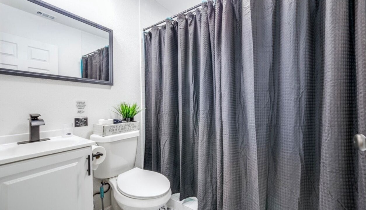 Photo of Bathroom in Lackland Terrace