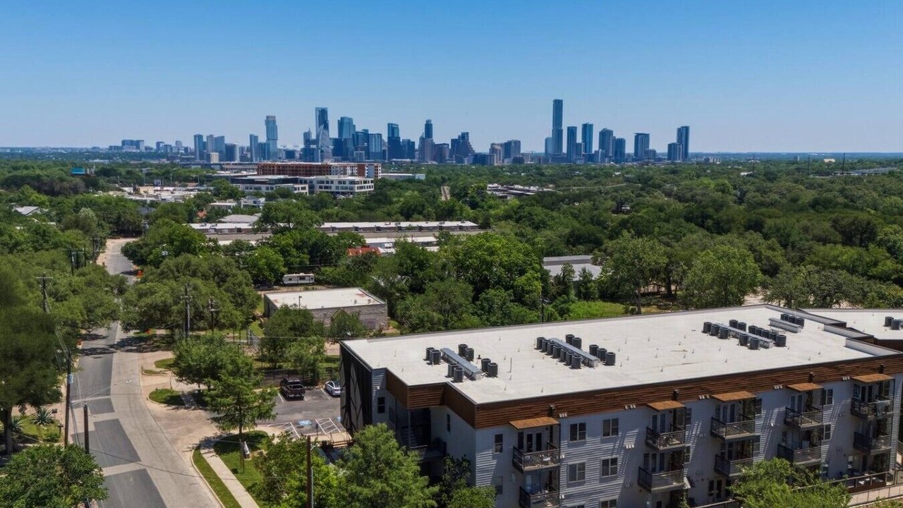 Photo of Outdoor in South Lamar
