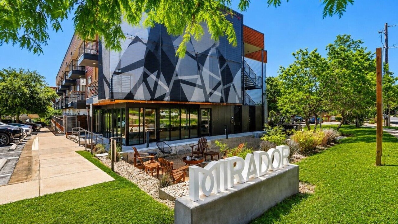 Photo of Outdoor in South Lamar