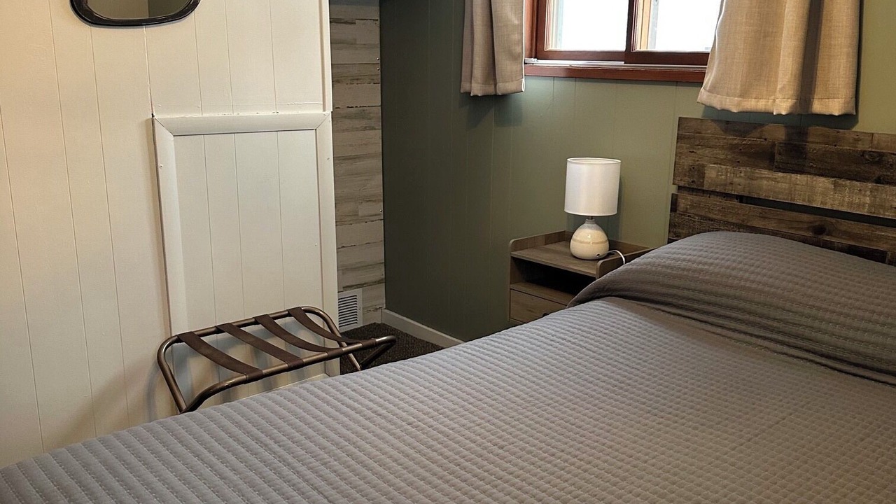 Photo of Bedroom in Ontonagon