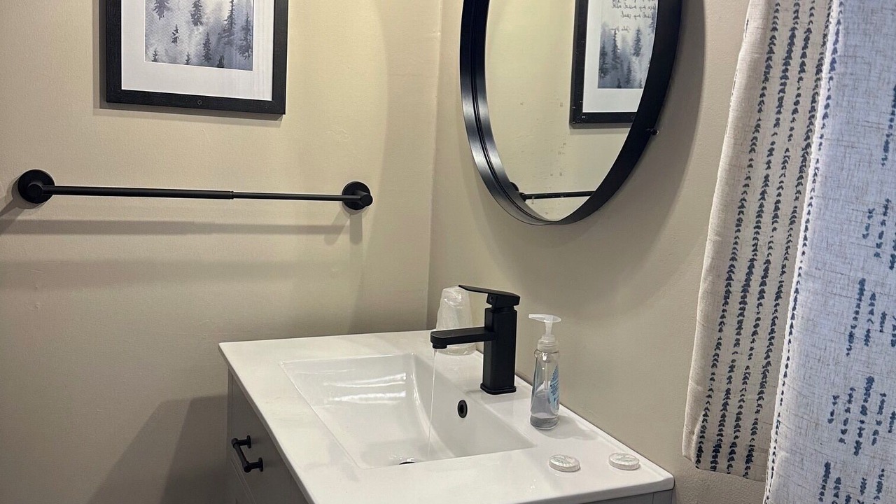 Photo of Bathroom in Ontonagon