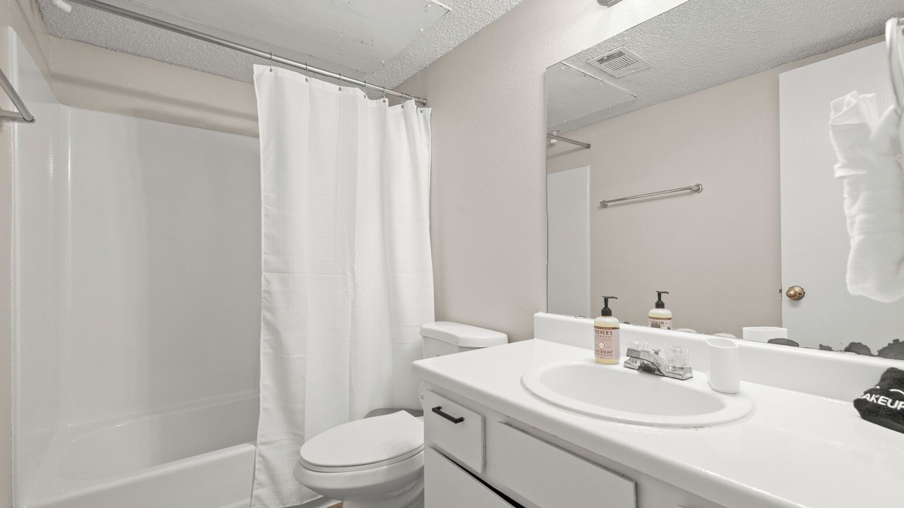 Photo of Bathroom in Chisholm Valley South