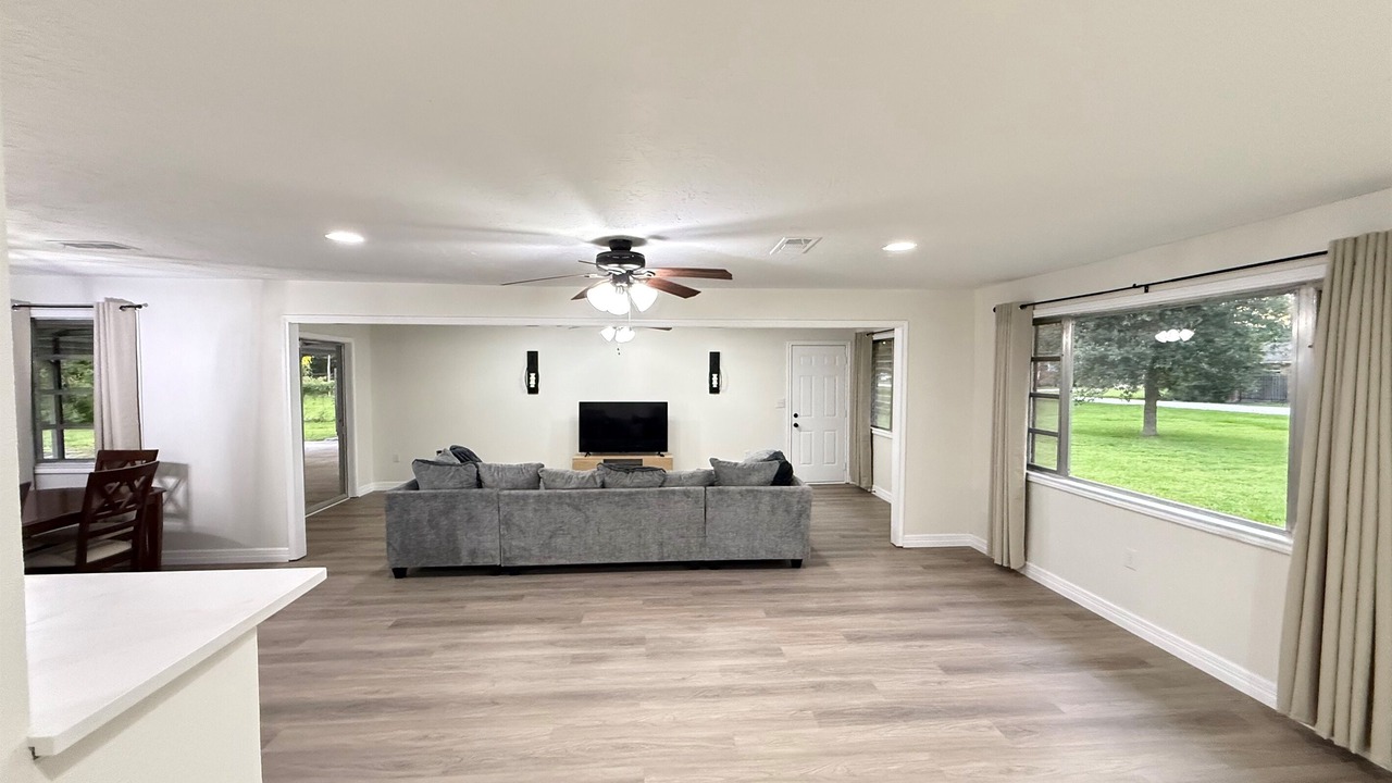 Photo of Livingroom in Voth