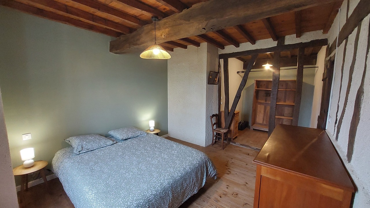 Photo of Bedroom in Roquefort