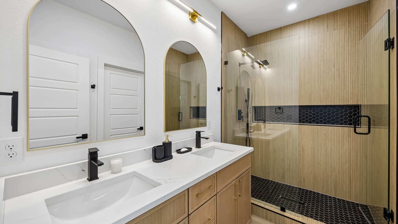 Photo of Bathroom in South Dallas - Fair Park