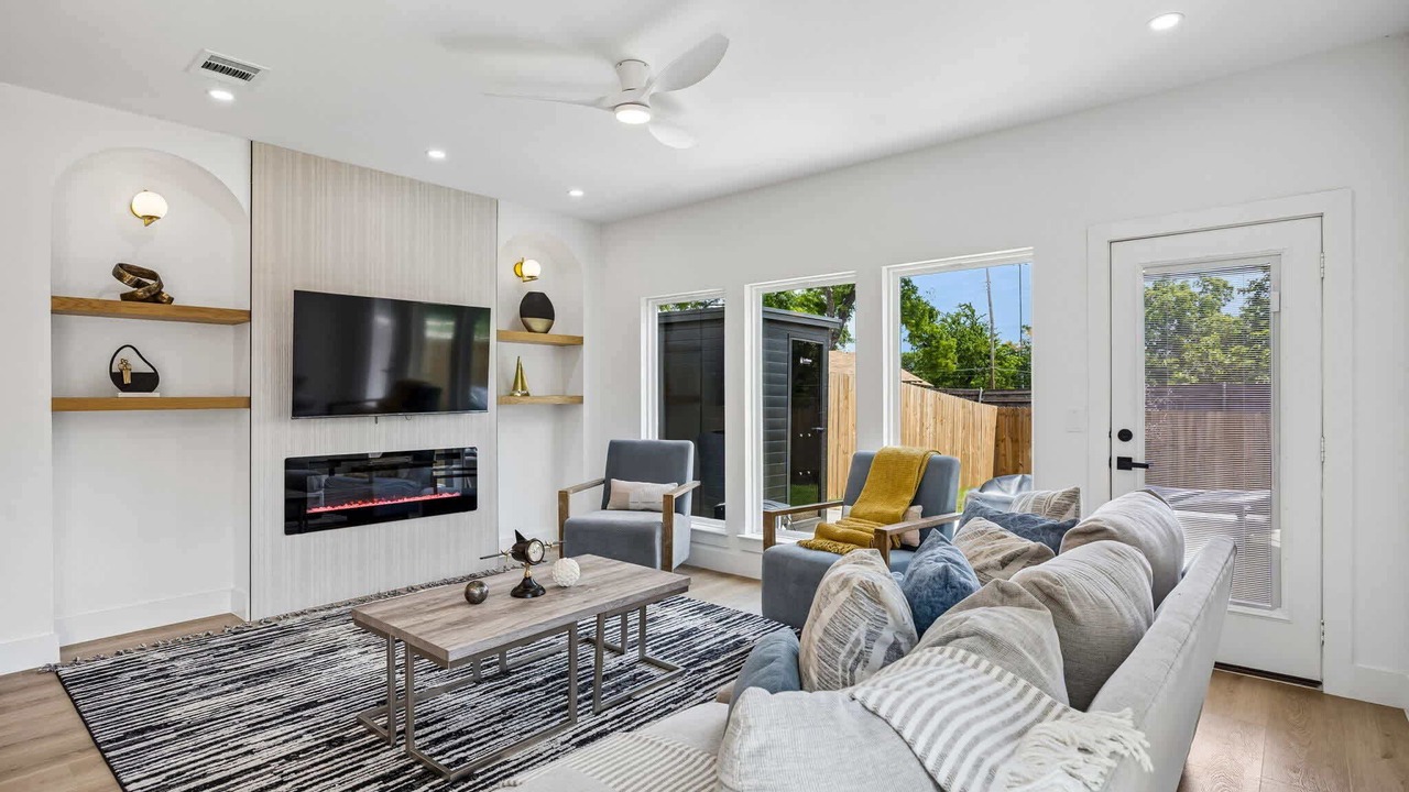 Photo of Livingroom in South Dallas - Fair Park