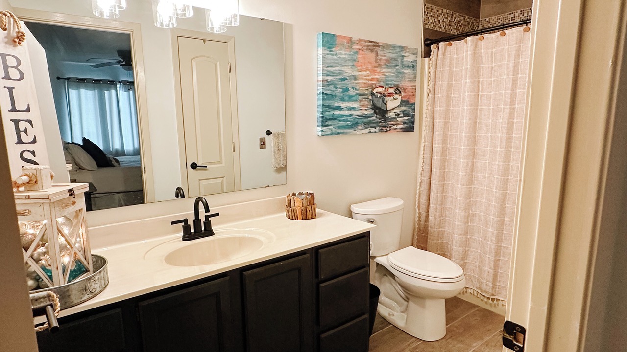 Photo of Bathroom in Panora