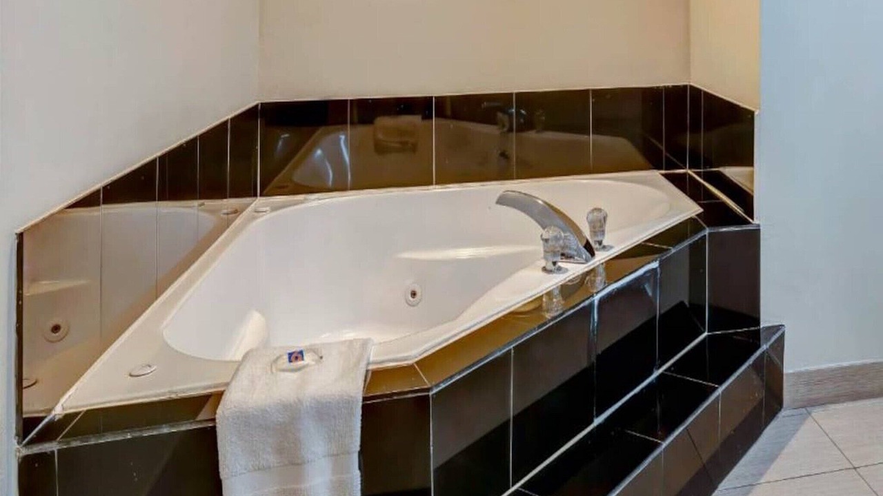 Photo of Bathroom in Balch Springs