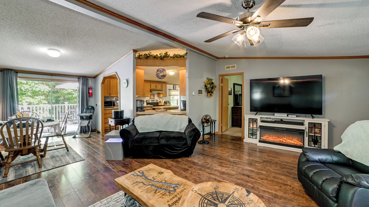 Photo of Livingroom in Kuttawa