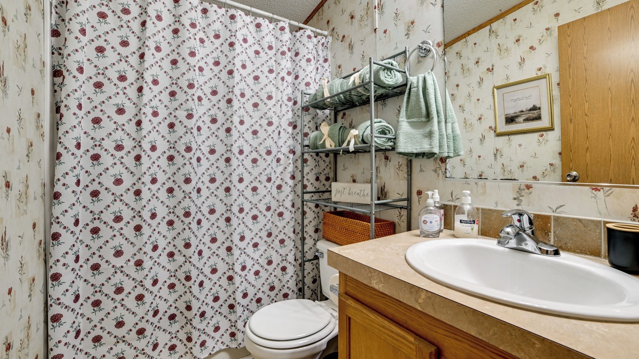 Photo of Bathroom in Kuttawa