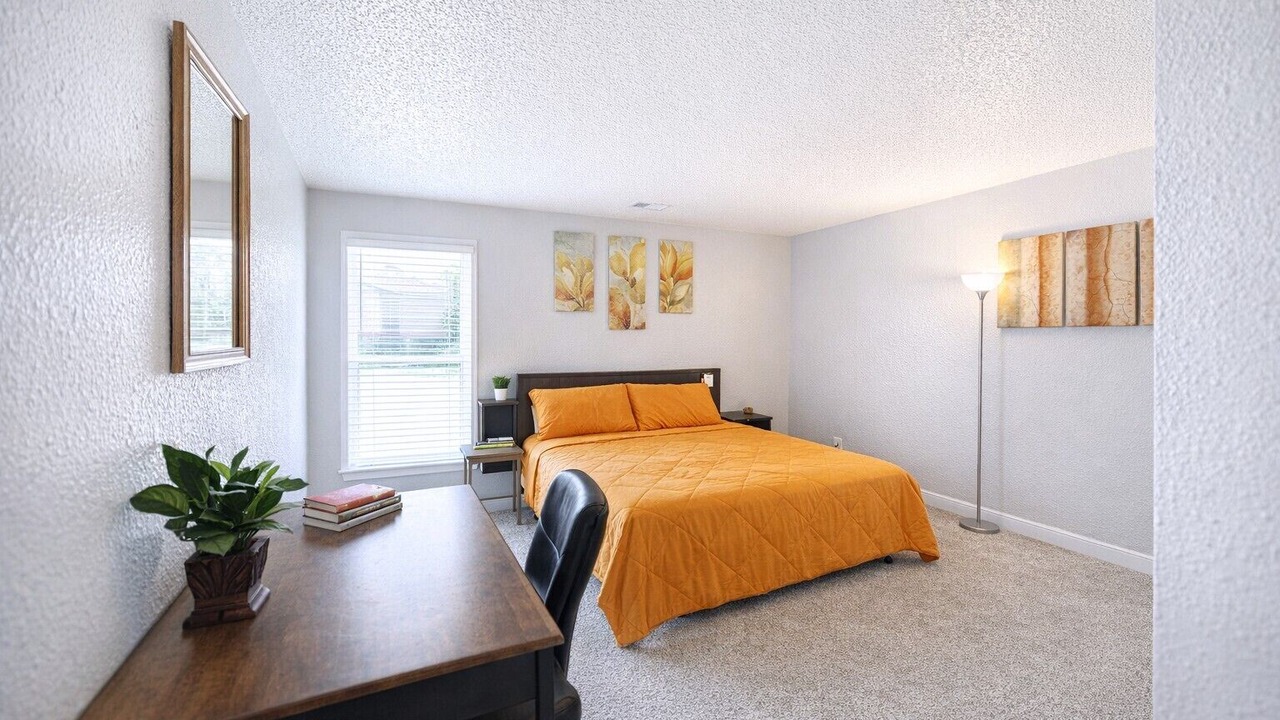 Photo of Bedroom in Addison