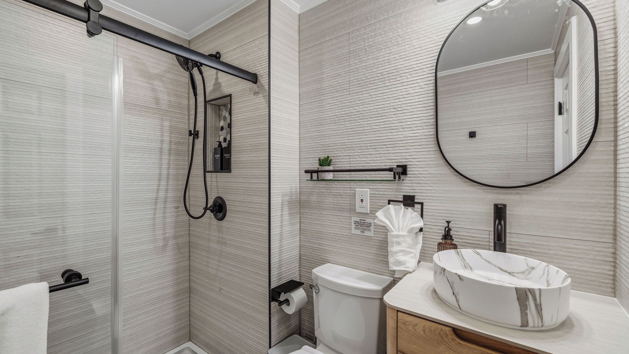 Photo of Bathroom in Eggertsville