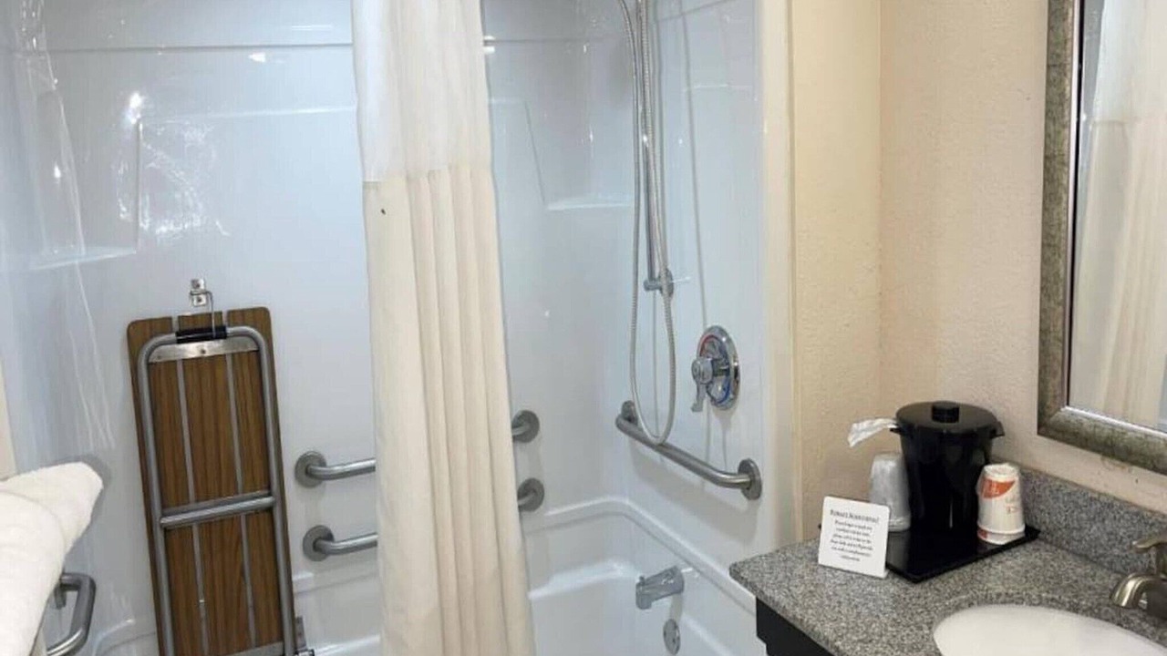 Photo of Bathroom in Central Oklahoma City