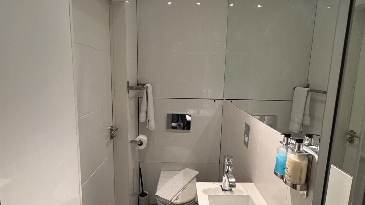 Photo of Bathroom in Bishopsgate